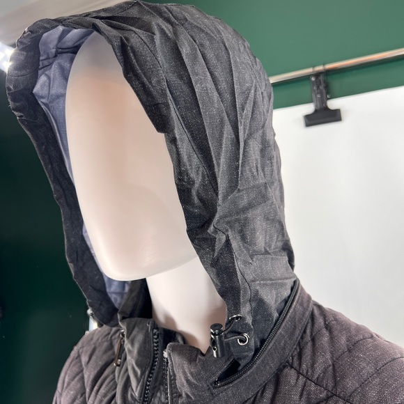 GUC Guess Chevron Quilted Puffer Coat - Picture 8 of 16